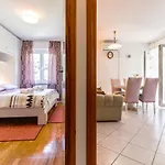 Garden View Apartman