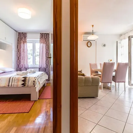 Garden View Apartment
